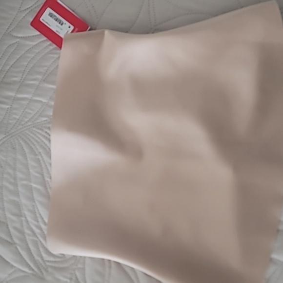 BNWT Spanx Suit Your Fancy Waist Cincher, beige Medium, great for shorter waists - Picture 8 of 8